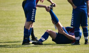 Read more about the article Calf Muscle Strain in Walking Football