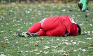 Read more about the article Tennis Elbow in Walking Football