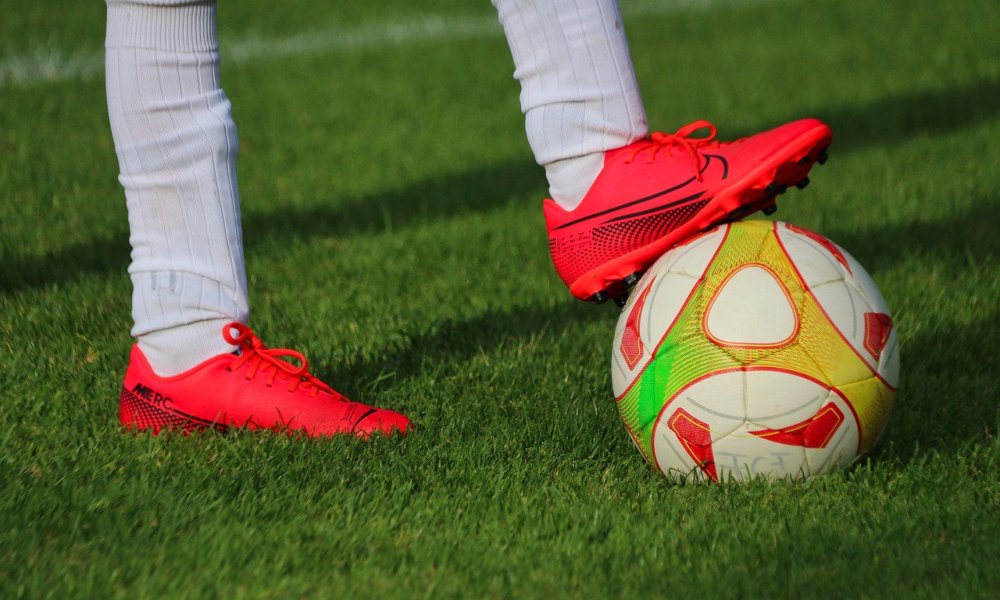 You are currently viewing The Benefits of Walking Football for Over-50s